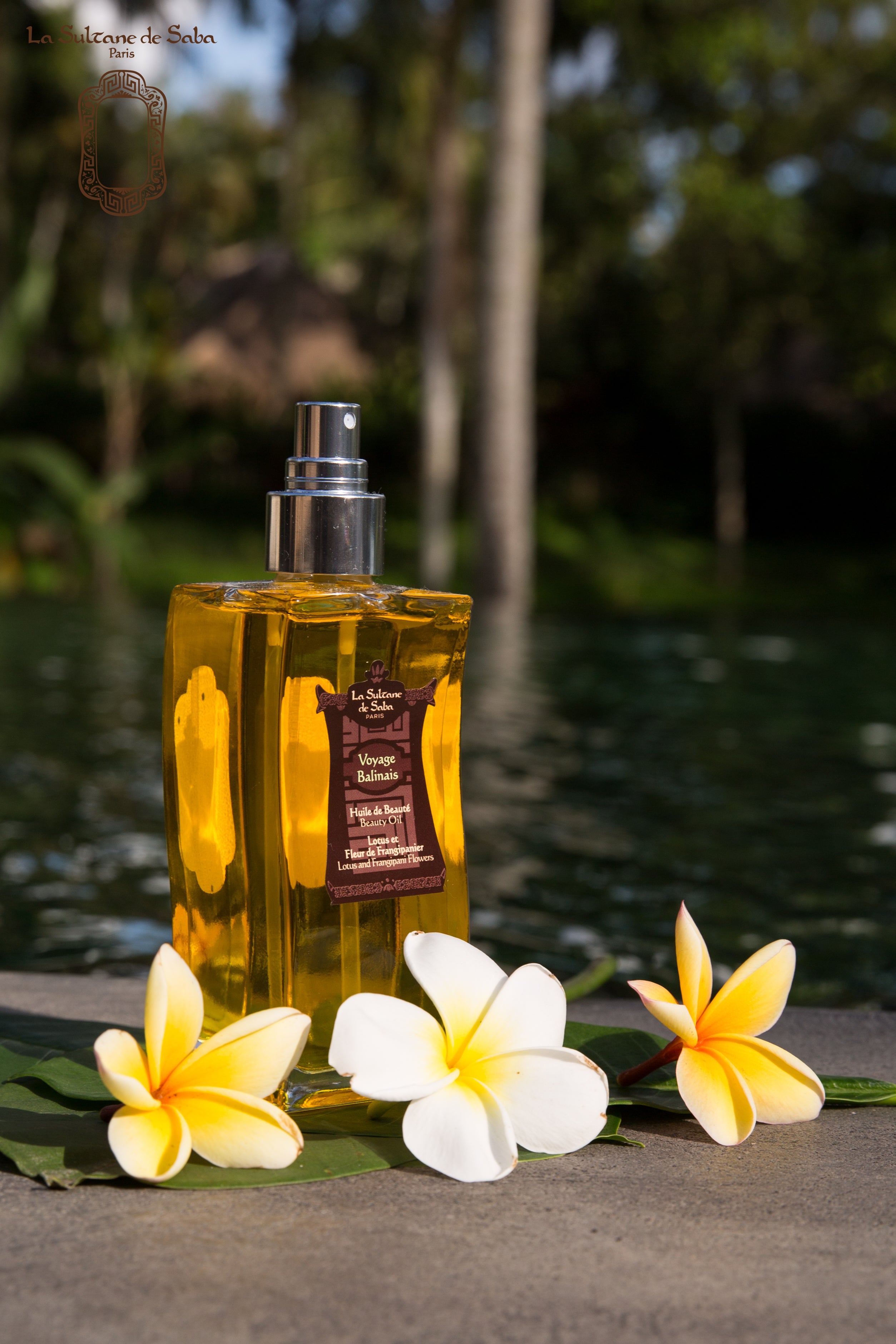 Huile de beauté - Fleurs de lotus et de frangipanier - Voyage à Bali
