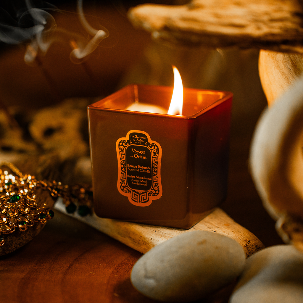 Bougie – Ambre, Musc et Bois de Santal – Voyage en Orient